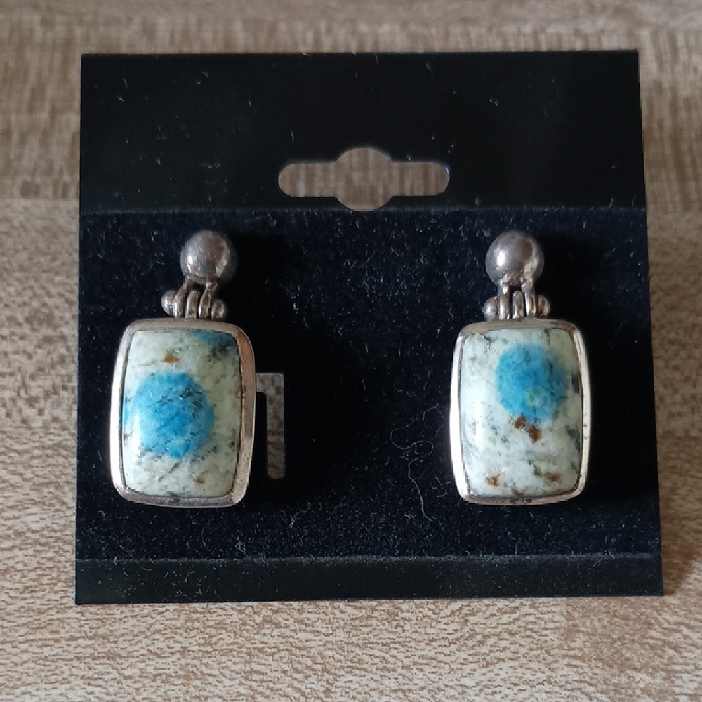 Elegant K2 Stone Hinge Earrings